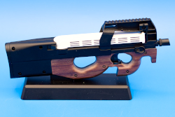 RC-P90 image of the Goldeneye black and wood P90 model